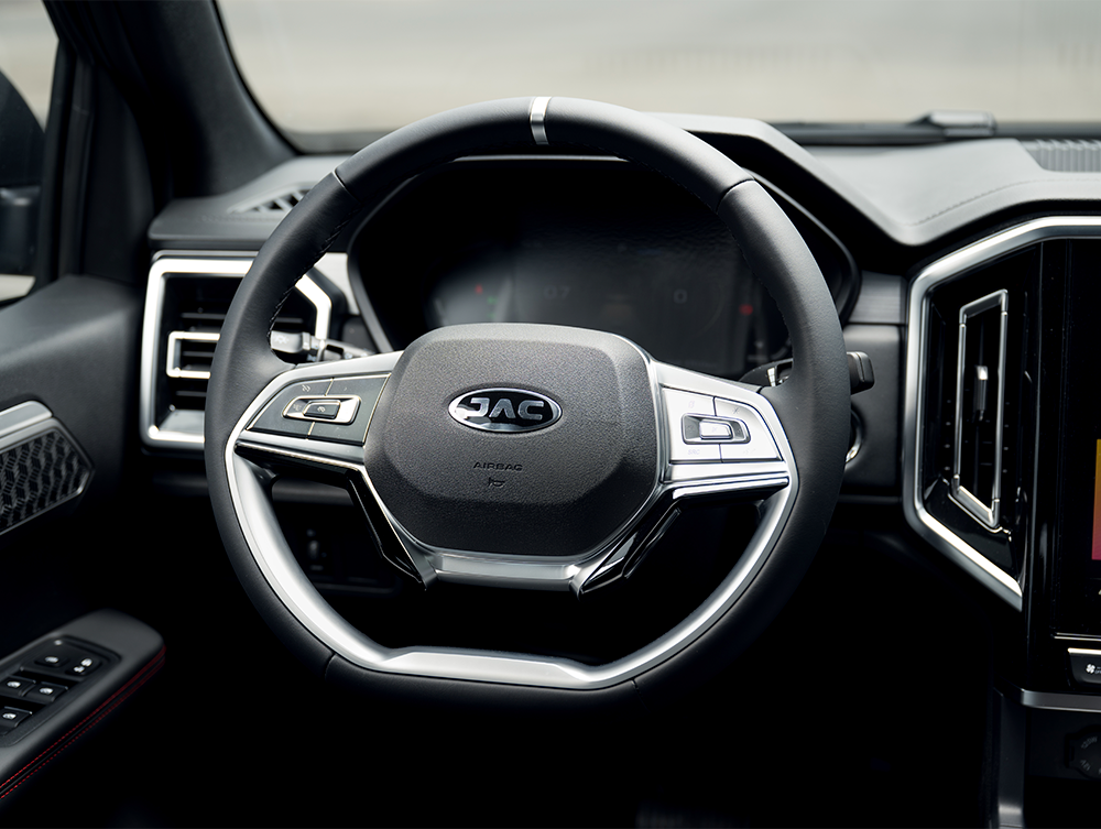 Былғары мультифункционалды рульдік дөңгелек